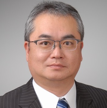 照井 康仁